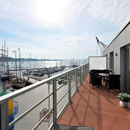 Apartmenthaus Hafenspitze Ap. 40, Blickrichtung Binnenhafen Nord-west/offenes Meer/innenstadt - #14824 Apartament Eckernförde